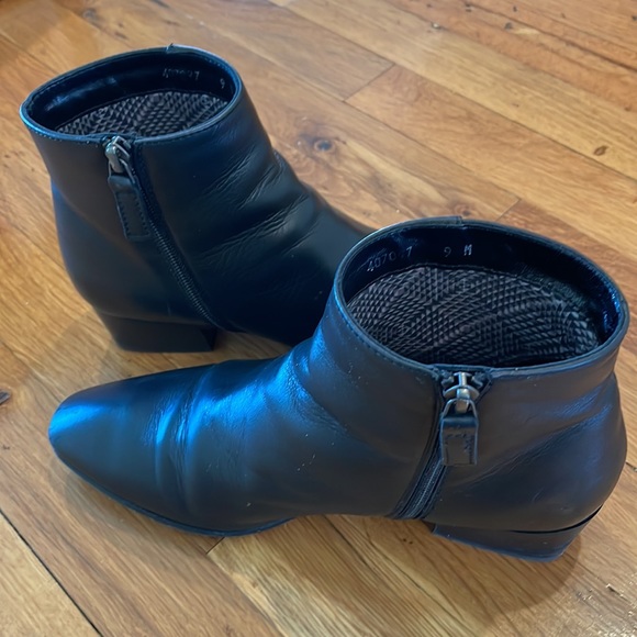 Aquatalia Leather Waterproof Booties - Picture 2 of 10